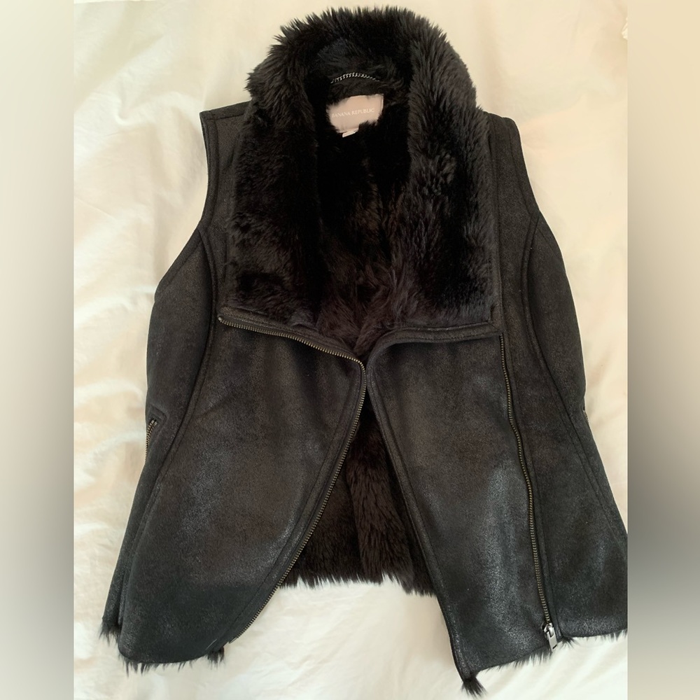 XS Black Faux Fur Vest